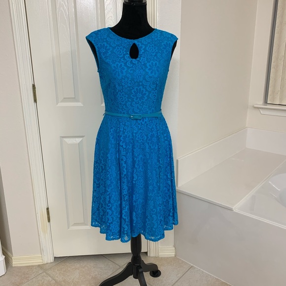 Maggy London Blue Lace Dress - Picture 12 of 12